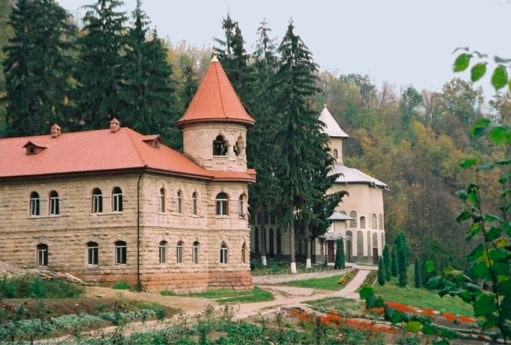Église et monastère de Rudi